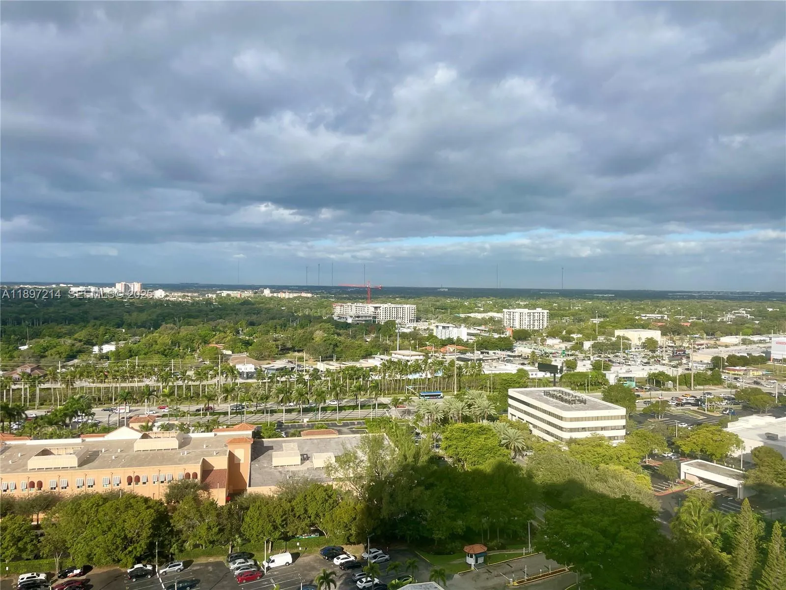 Foto de propiedad en 2750 NE 183rd Street 2308, Aventura, FL 33160 Aventura con MLS# 