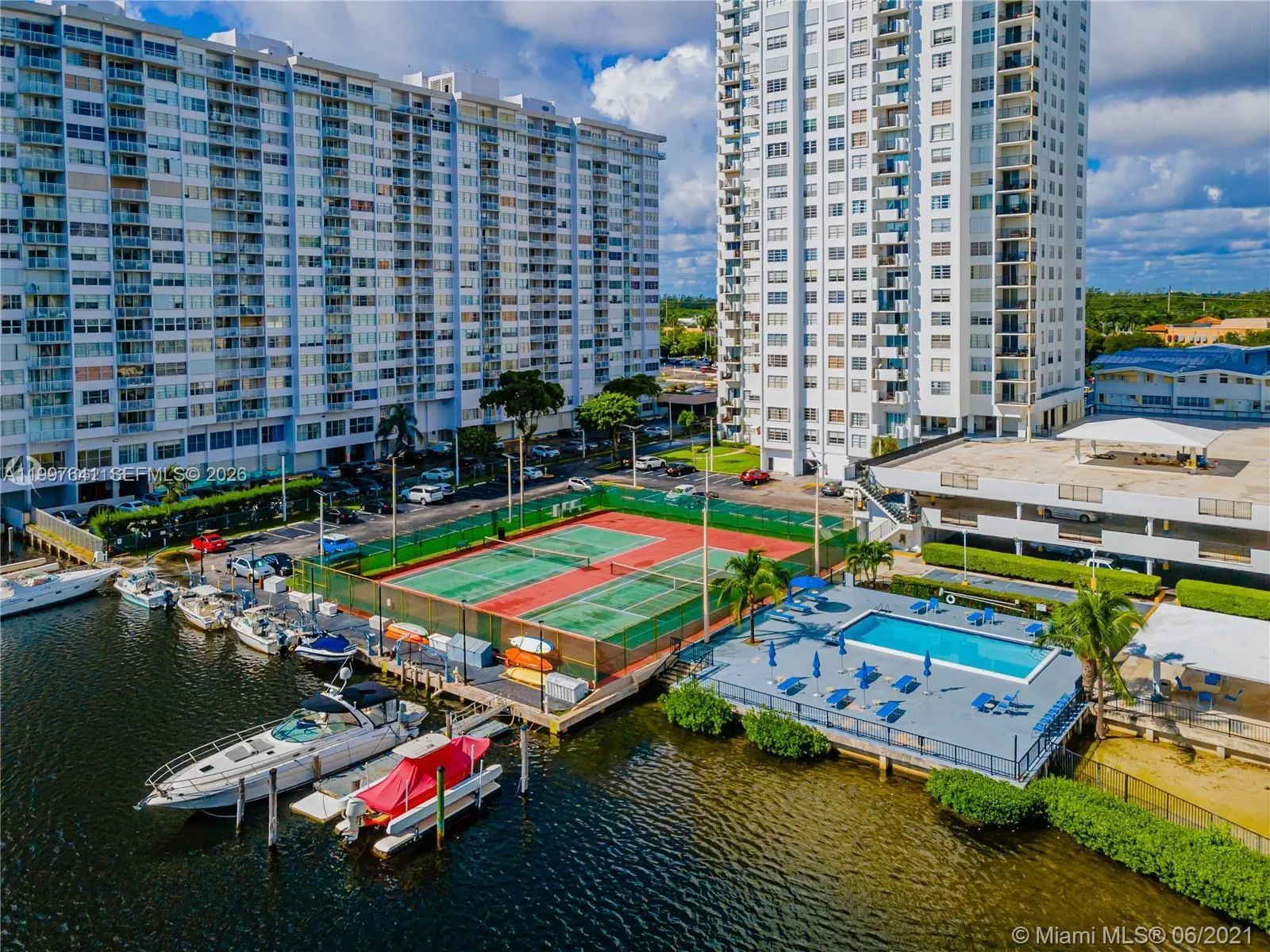 Foto de propiedad en 2750 NE 183rd Street 801, Aventura, FL 33160 Aventura con MLS# 