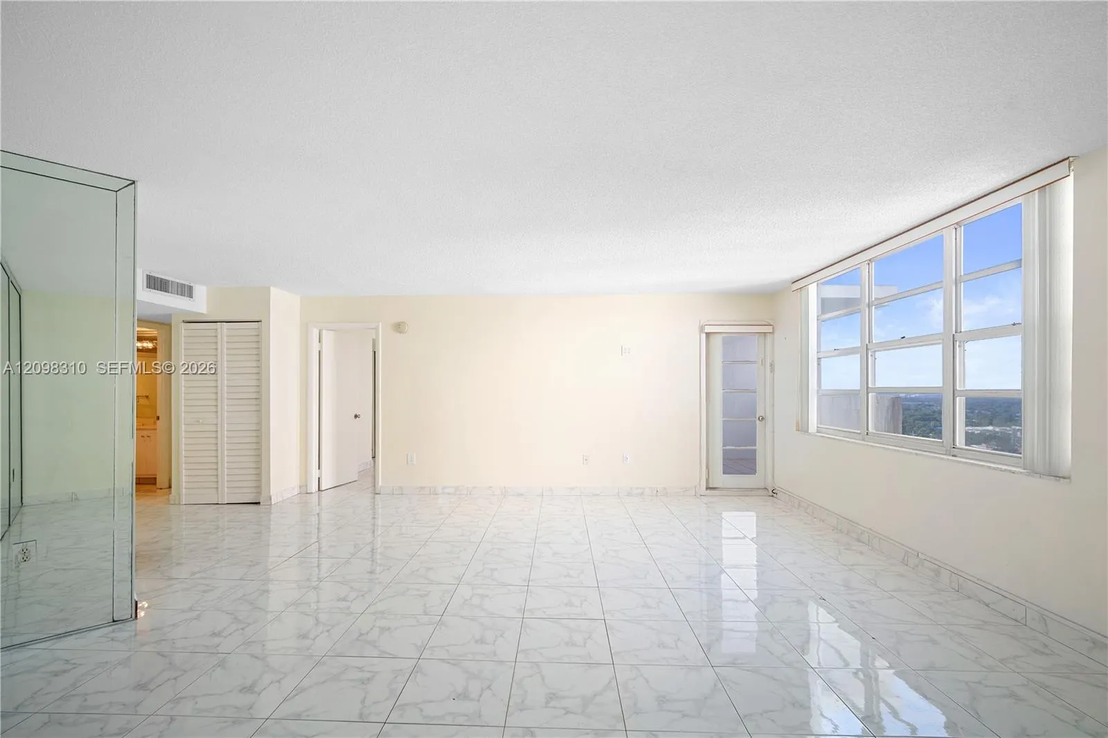 En Venta 2750 NE 183rd Street PH06, Aventura, FL 33160, Aventura, FL 33160