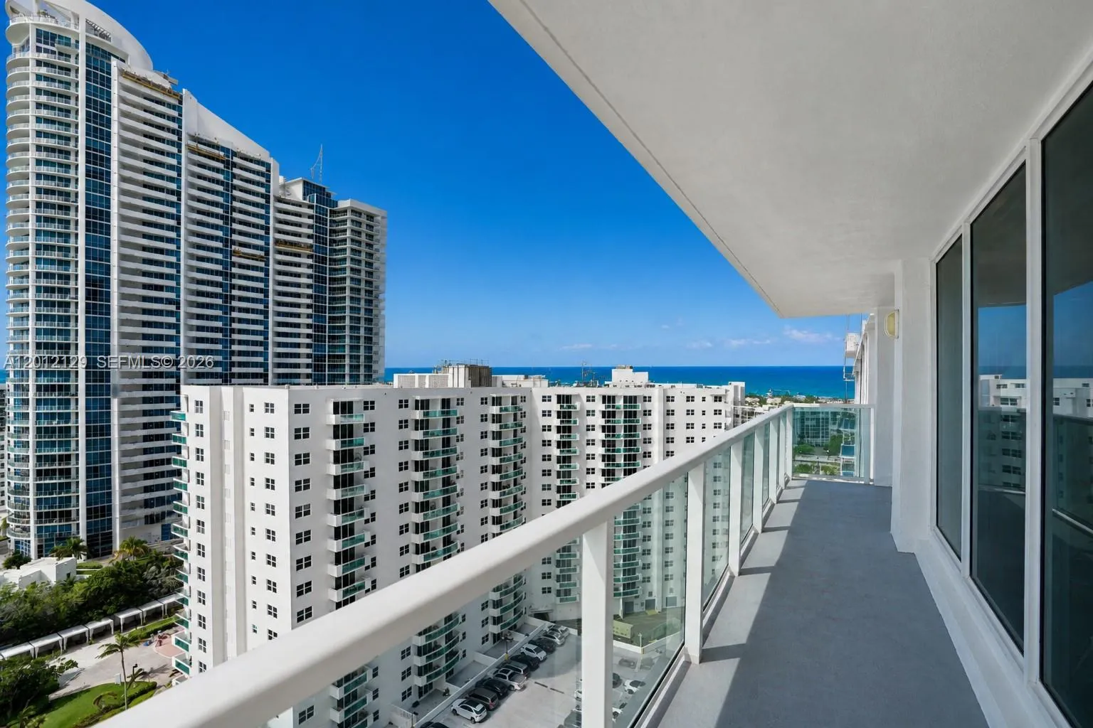 Foto de propiedad en 2751 S Ocean Drive 1805S, Hollywood, FL 33019 Hollywood con MLS# 