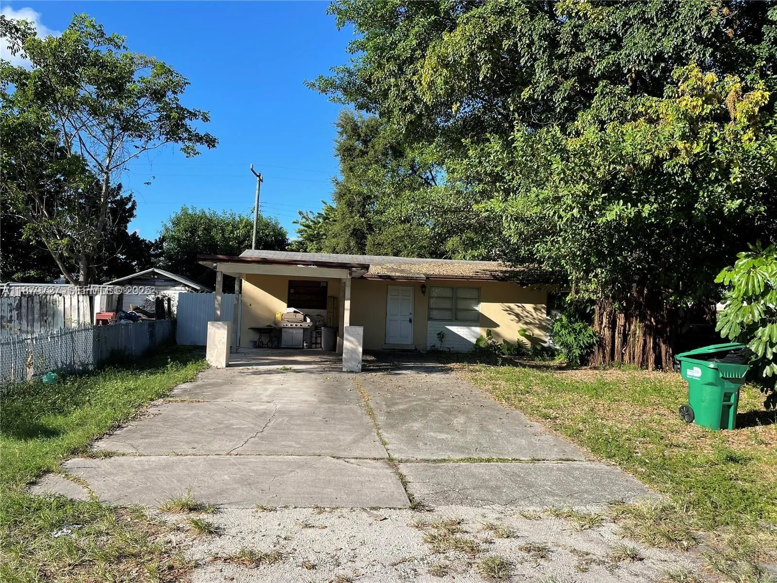 Foto de propiedad en 2755 NE 207th Street, Aventura, FL 33180 Aventura con MLS# 