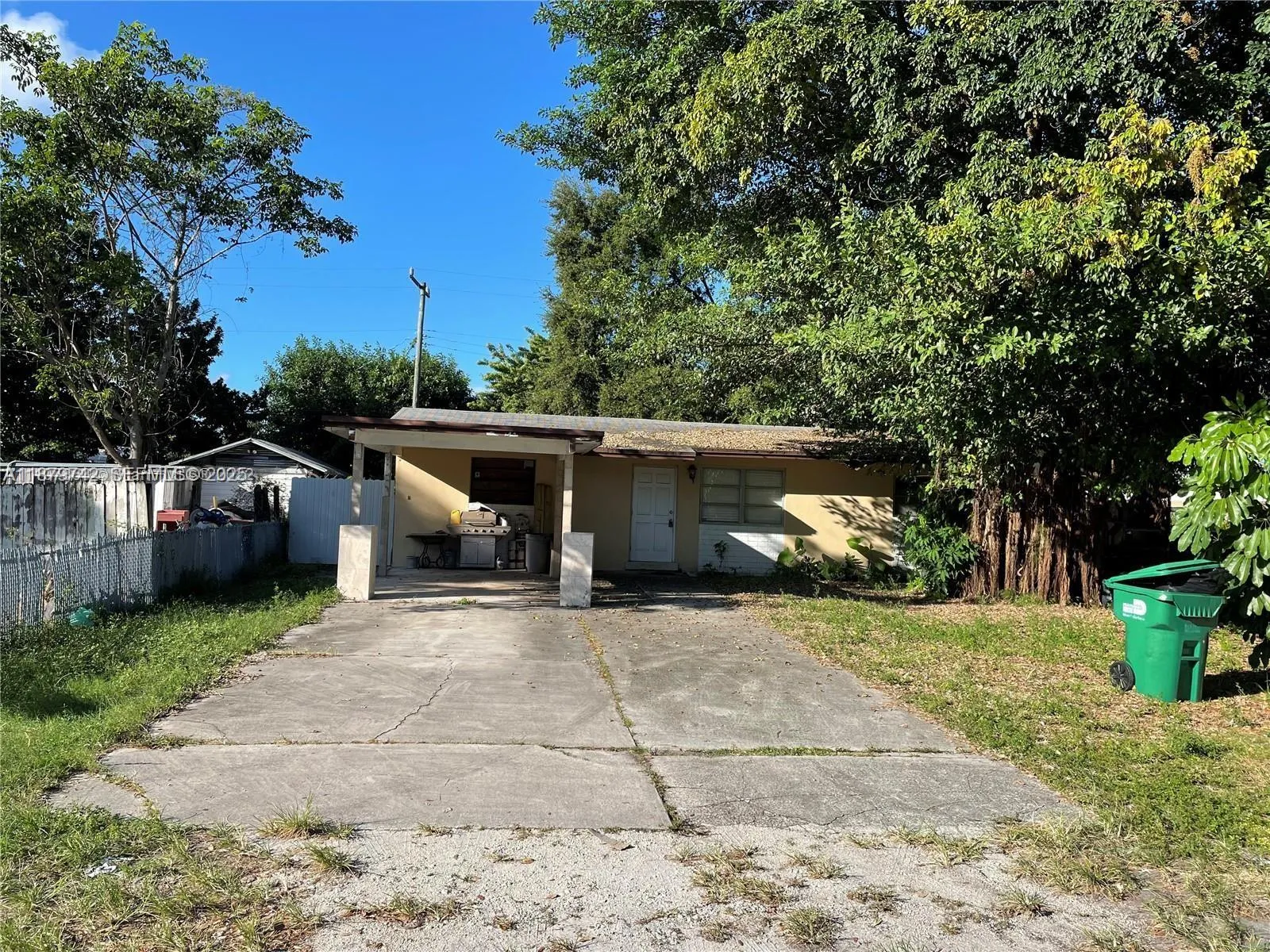 Foto de propiedad en 2755 NE 207th Street, Aventura, FL 33180 Aventura con MLS# 