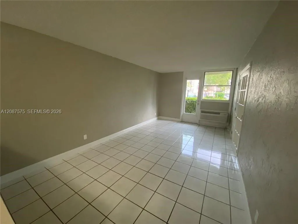 En Renta 2771 Riverside Drive 111-A, Coral Springs, FL 33065, Coral Springs, FL 33065