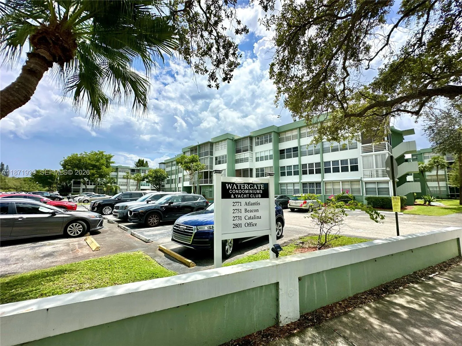 Foto de propiedad en 2771 Taft Street 302, Hollywood, FL 33020 Hollywood con MLS# 