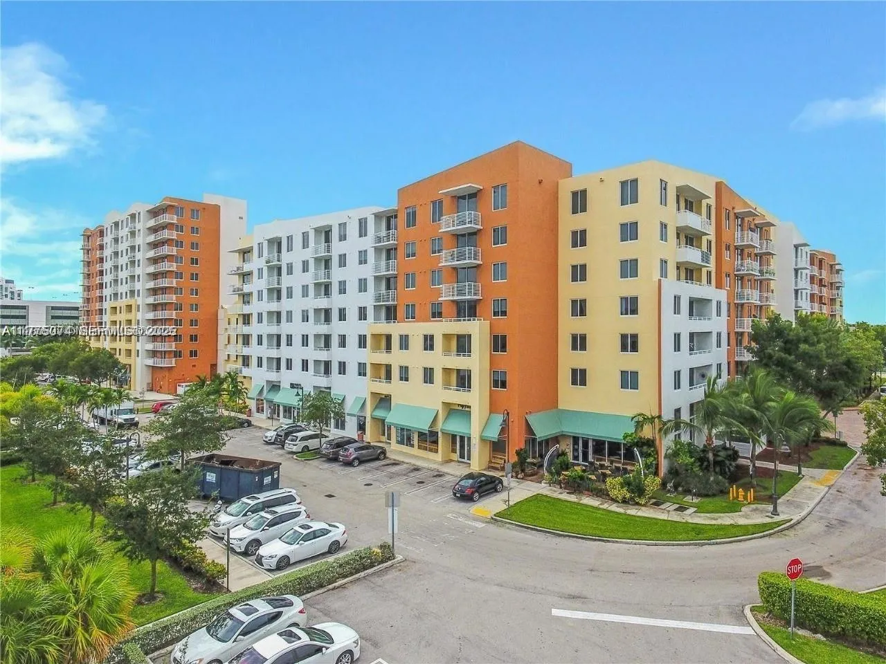 Foto de propiedad en 2775 NE 187th Street 326, Aventura, FL 33180 Aventura con MLS# 