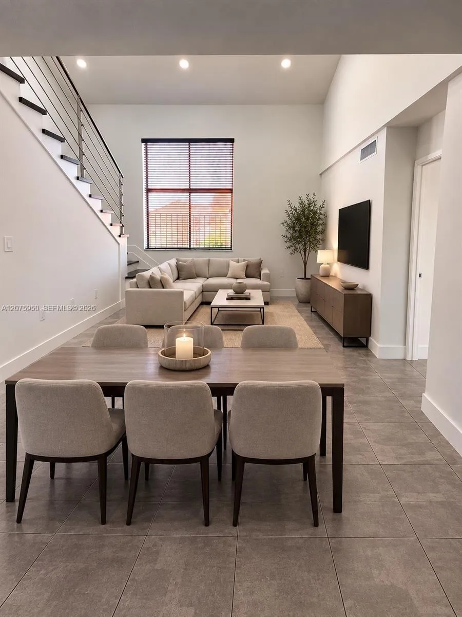 Foto de propiedad en 2775 W 61st Place 202, Hialeah, FL 33016 Hialeah con MLS# 