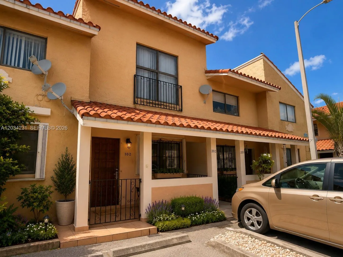 En Renta 2775 W 61st Street 102, Hialeah, FL 33016, Hialeah, FL 33016