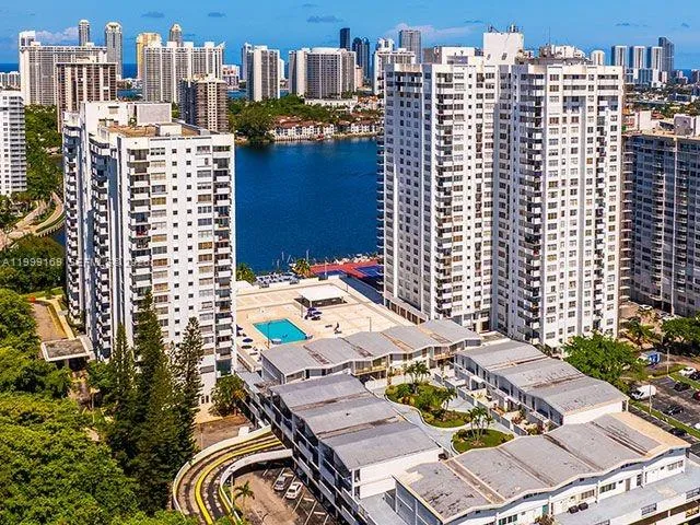 En Venta 2780 NE 183rd Street 1802, Aventura, FL 33160, Aventura, FL 33160
