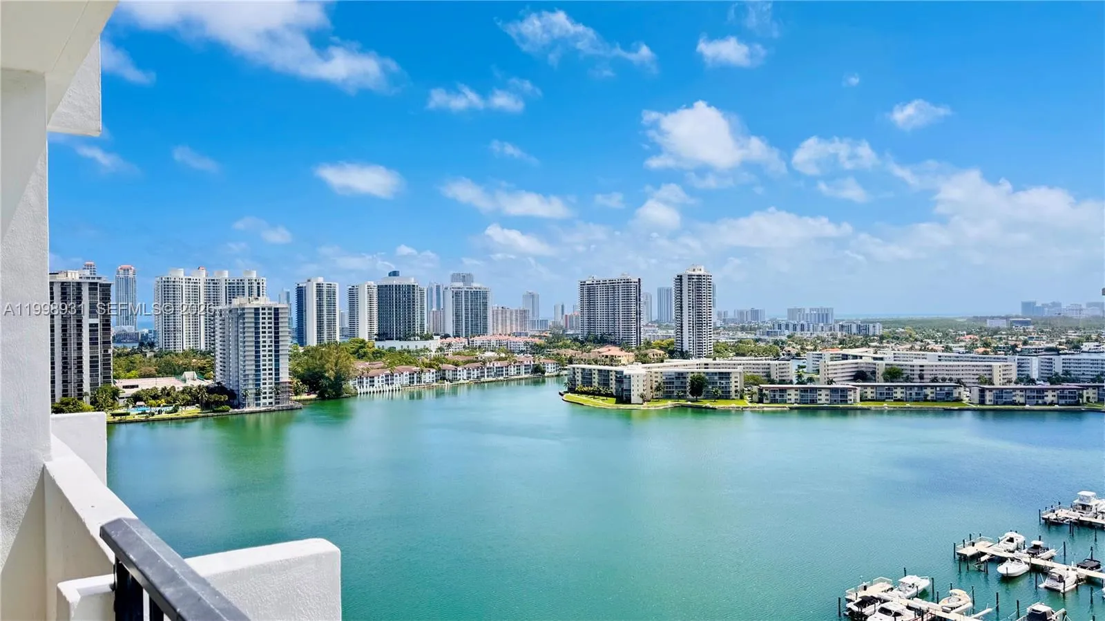 Foto de propiedad en 2780 NE 183rd Street 2012, Aventura, FL 33160 Aventura con MLS# 