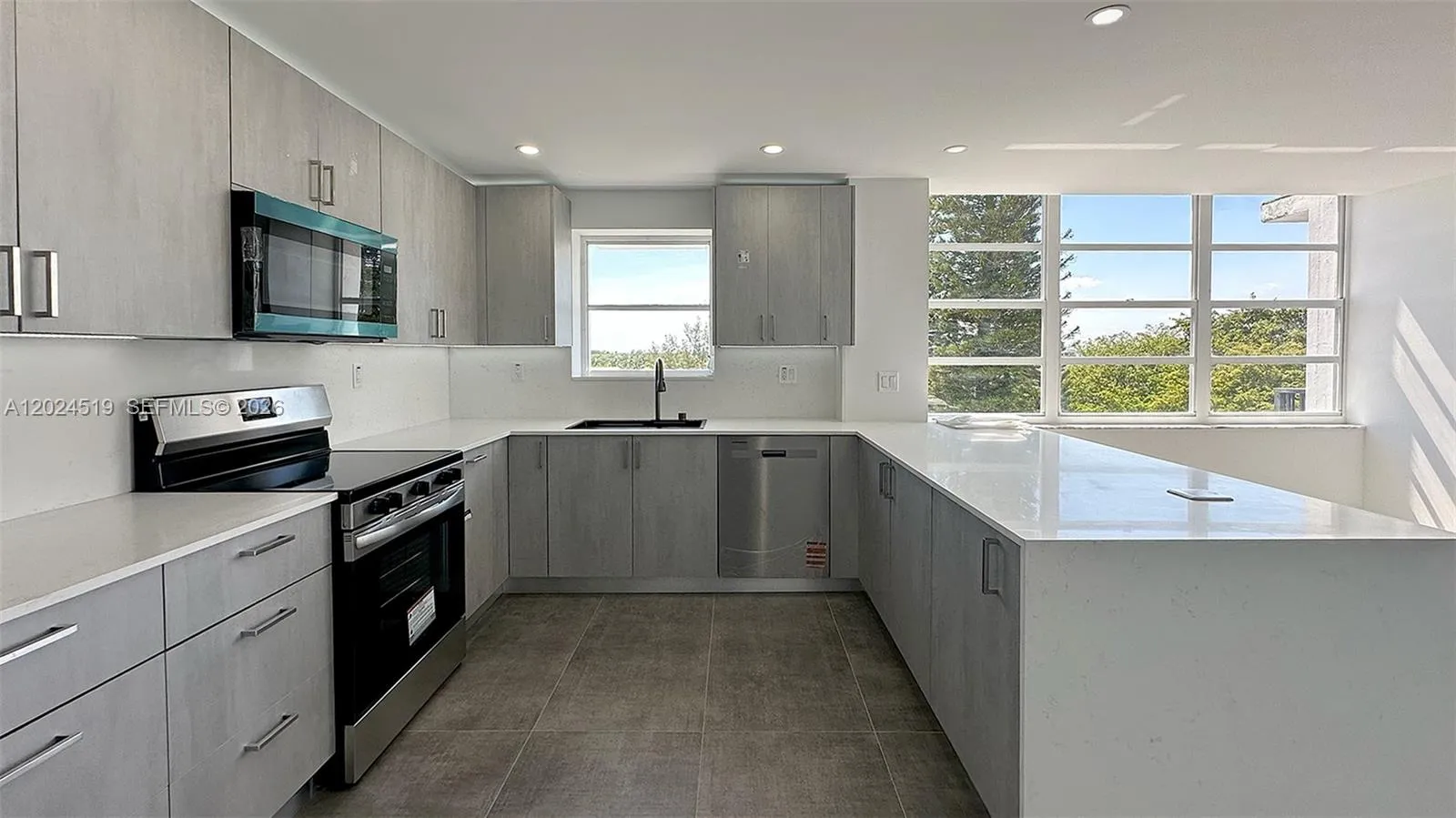 En Renta 2780 NE 183rd Street 701, Aventura, FL 33160, Aventura, FL 33160