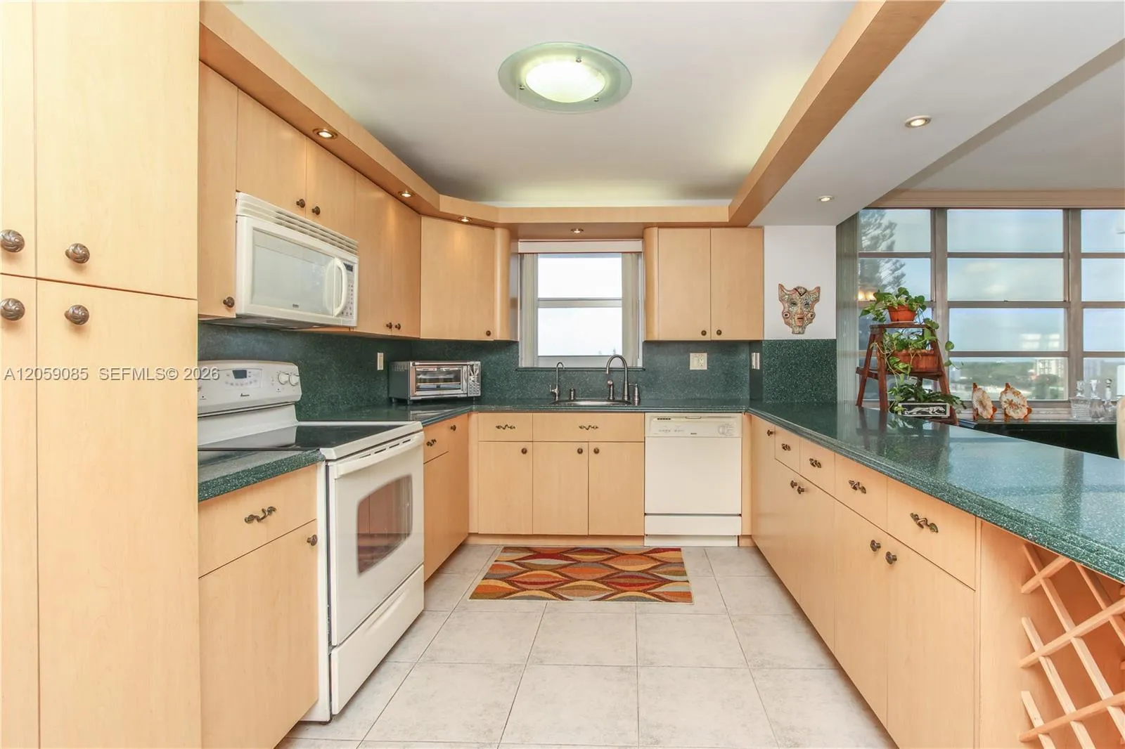 Foto de propiedad en 2780 NE 183rd Street 901, Aventura, FL 33160 Aventura con MLS# 