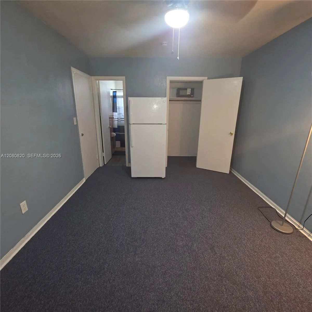 Foto de propiedad en 28 NW 170th Street 2, North Miami Beach, FL 33169 North Miami Beach con MLS# 