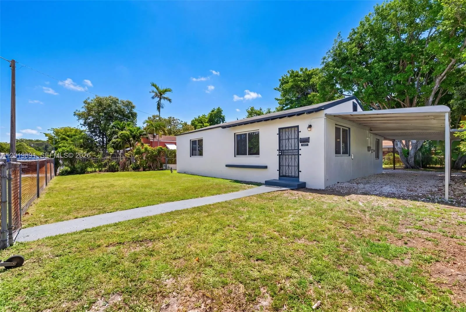 Foto de propiedad en 280 NW 101st Street, Miami, FL 33150 Miami con MLS# 