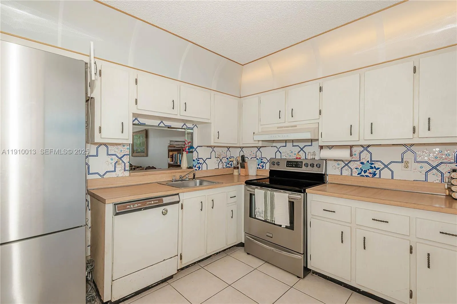 Vendido 2800 Somerset Drive 402J, Lauderdale Lakes, FL 33311, Lauderdale Lakes, FL 33311