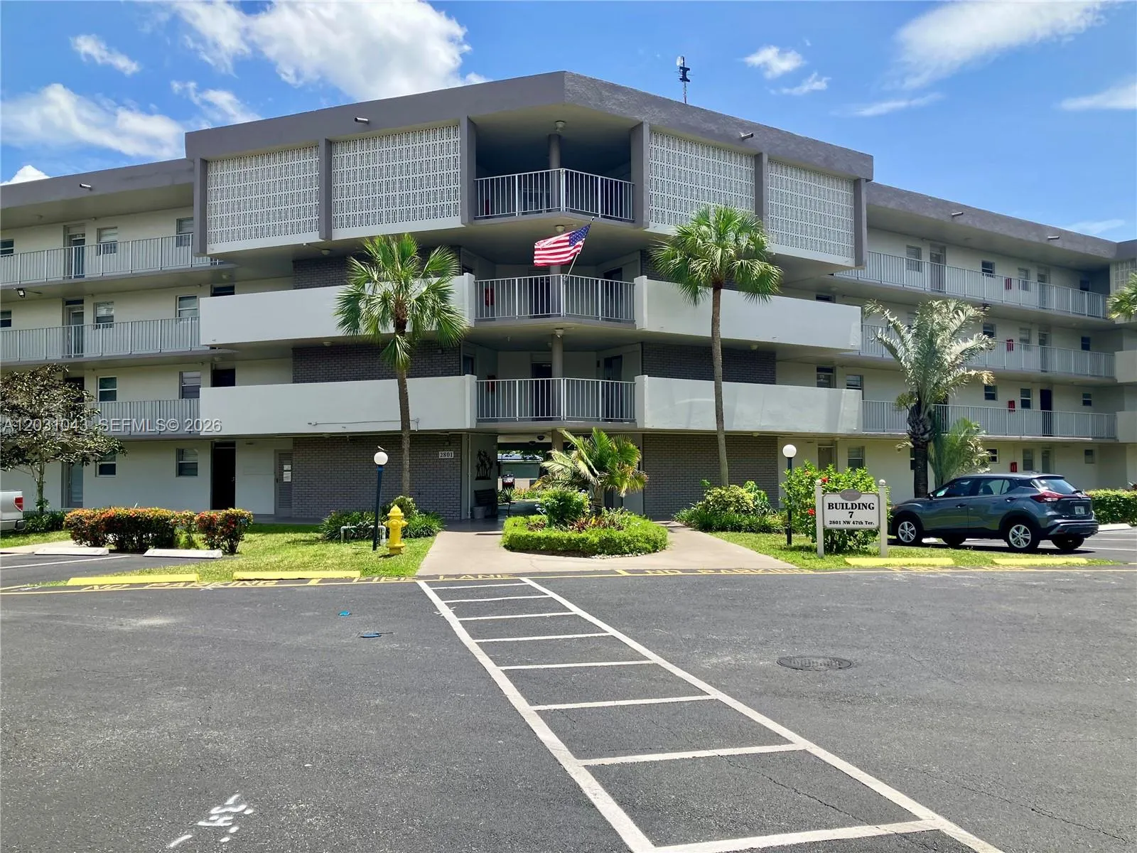Foto de propiedad en 2801 NW 47th Terrace 403B, Lauderdale Lakes, FL 33313 Lauderdale Lakes con MLS# 