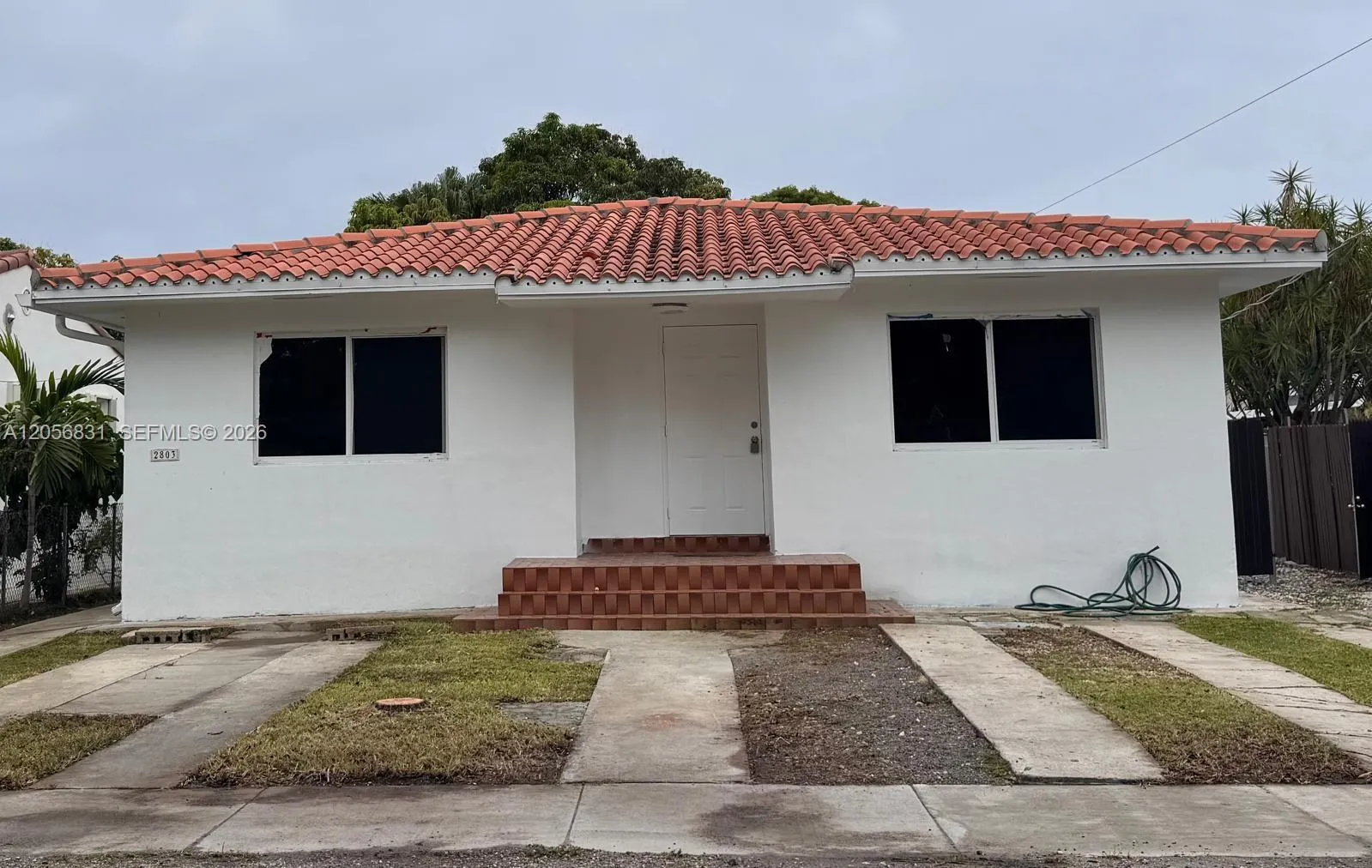 Foto de propiedad en 2803 SW 26th Street FRONT, Miami, FL 33133 Miami con MLS# 
