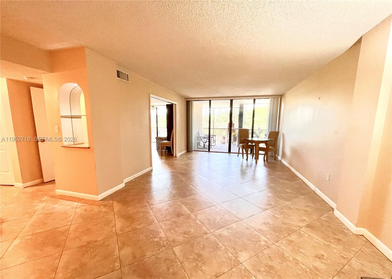 Foto de propiedad en 2806 N 46th Avenue D537, Hollywood, FL 33021 Hollywood con MLS# 