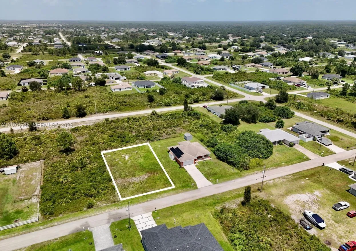 En Venta 2808 55th Street W, Lehigh Acres, FL 33971, Lehigh Acres, FL 33971