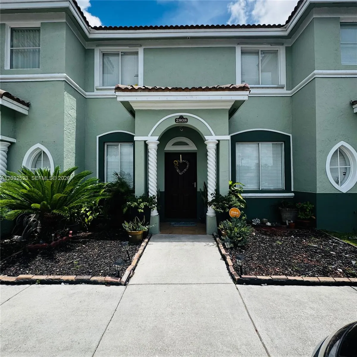 Foto de propiedad en 2808 SE 15th Road 23, Homestead, FL 33035 Homestead con MLS# 
