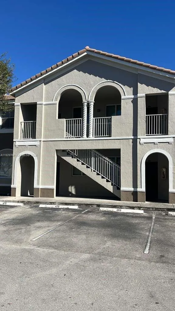 Foto de propiedad en 2811 SE 17th Avenue 210, Homestead, FL 33035 Homestead con MLS# 