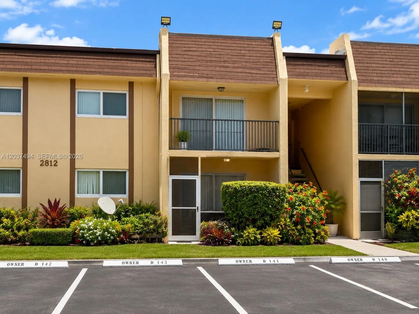 Foto de propiedad en 2812 NW 55th Avenue 2A, Lauderhill, FL 33313 Lauderhill con MLS# 