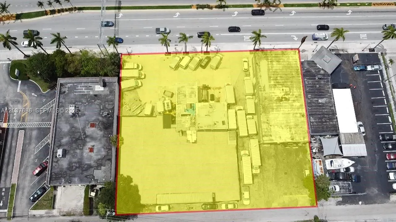 Foto de propiedad en 2814-2820 Hollywood Boulevard, Hollywood, FL 33020 Hollywood con MLS# 