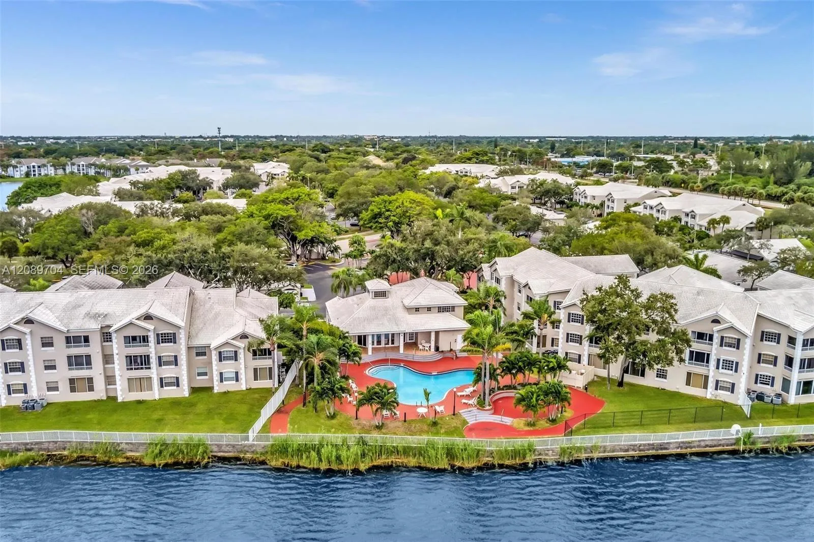 En Renta 2820 N Oakland Forest Drive 104, Oakland Park, FL 33309, Oakland Park, FL 33309