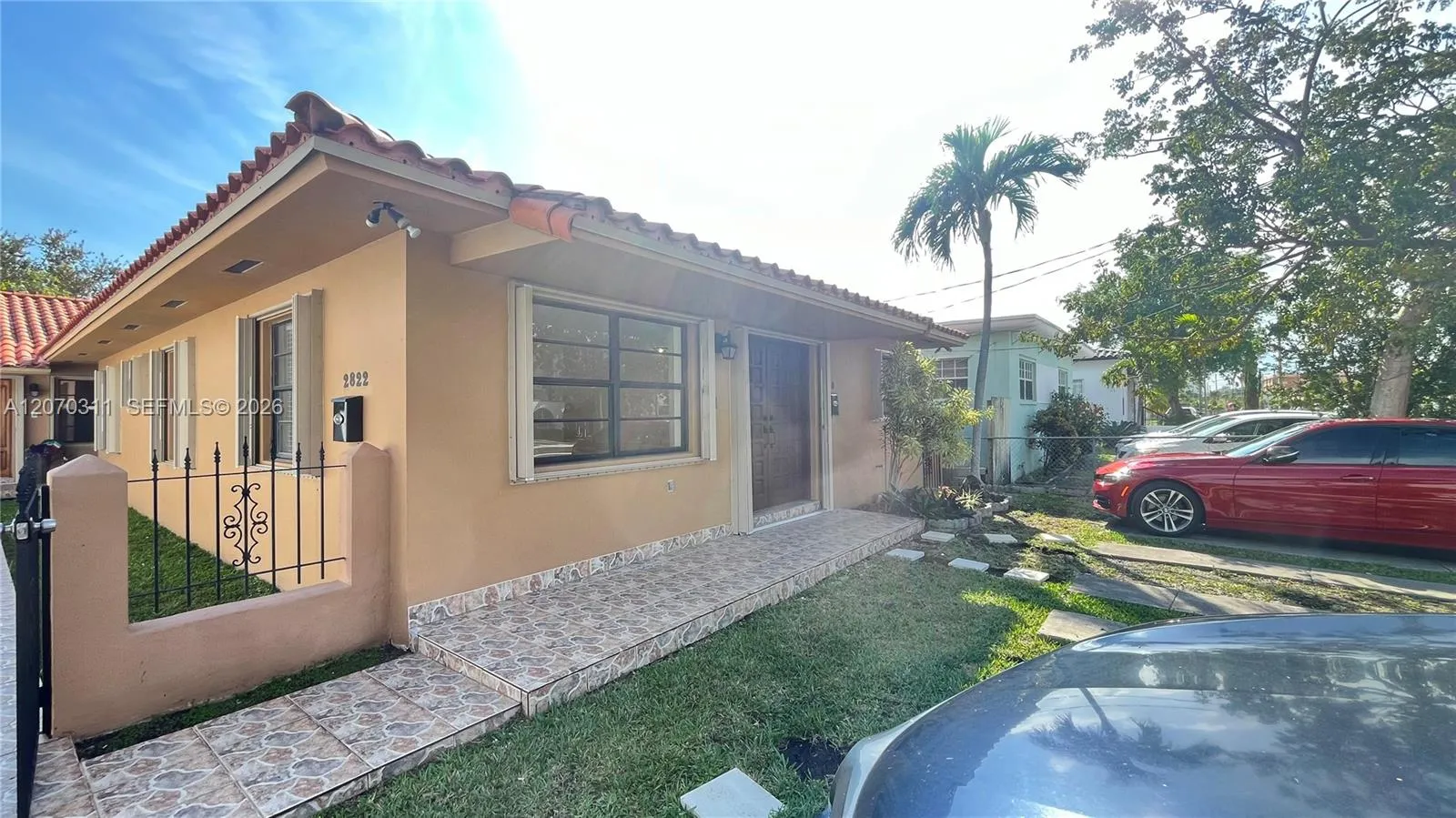 Foto de propiedad en 2820 SW 25th Street 2820, Miami, FL 33133 Miami con MLS# 