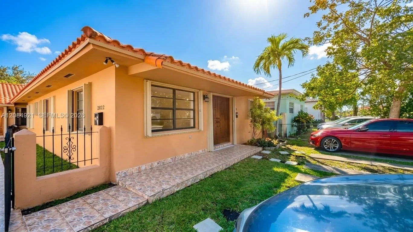 En Renta 2820 SW 25th Street 2820, Miami, FL 33133, Miami, FL 33133