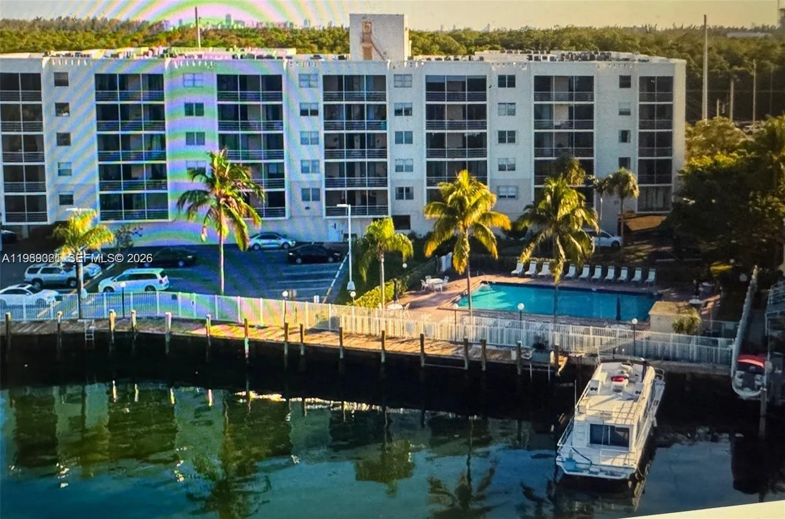 Foto de propiedad en 2821 N Miami Beach Boulevard 2K, North Miami Beach, FL 33160 North Miami Beach con MLS# 