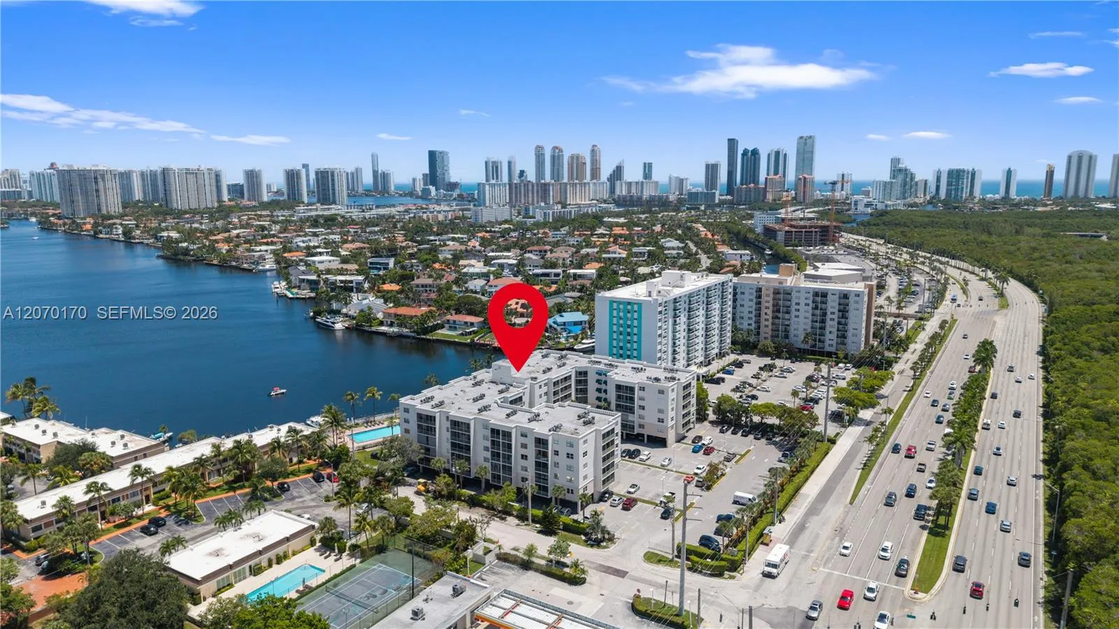 Foto de propiedad en 2821 N Miami Beach Boulevard 4F, North Miami Beach, FL 33160 North Miami Beach con MLS# 