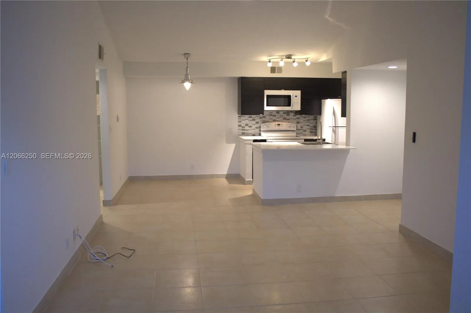 Foto de propiedad en 2826 S University Drive 3203, Davie, FL 33328 Davie con MLS# 
