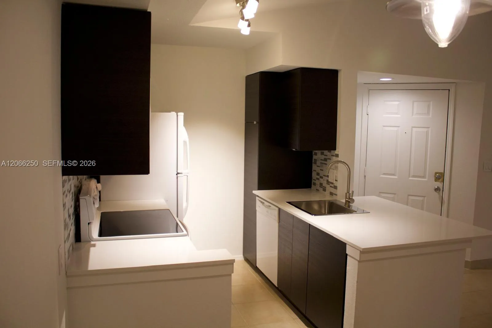 Foto de propiedad en 2826 S University Drive 3203, Davie, FL 33328 Davie con MLS# 