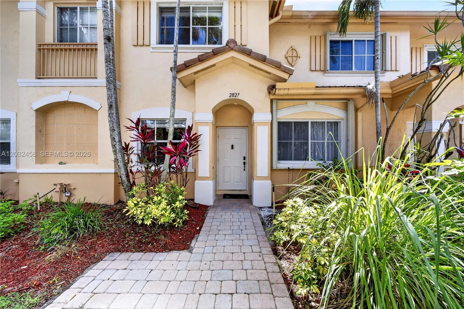 Foto de propiedad en 2827 SW 83rd Terrace 102, Miramar, FL 33025 Miramar con MLS# 