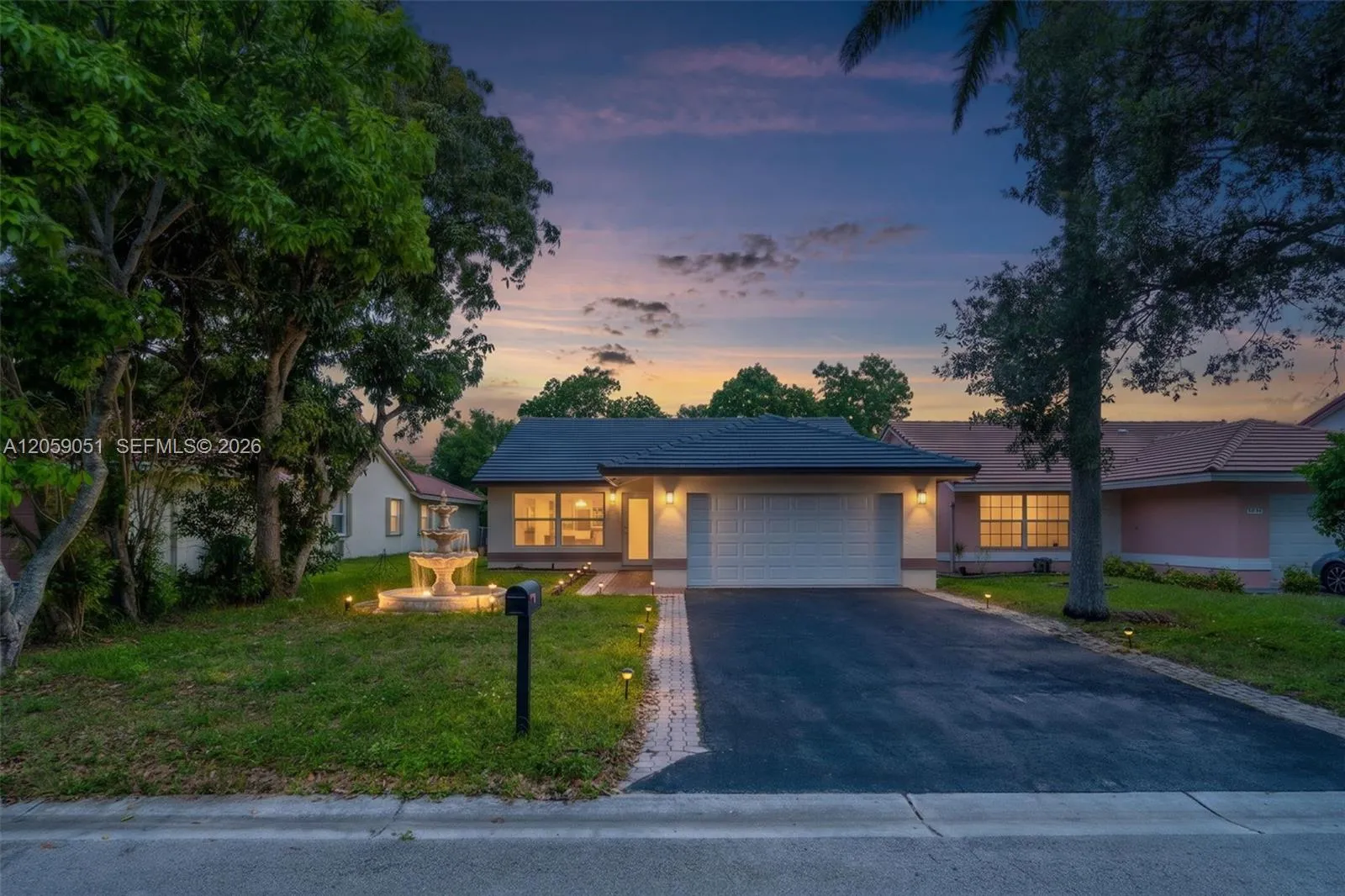 Foto de propiedad en 2828 NW 95th Avenue, Coral Springs, FL 33065 Coral Springs con MLS# 