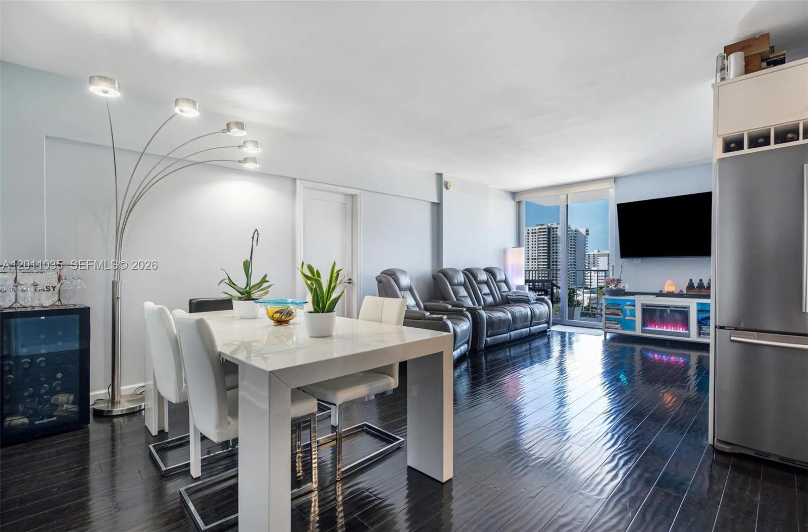 Foto de propiedad en 2829 Indian Creek Drive 1209, Miami Beach, FL 33140 Miami Beach con MLS# 