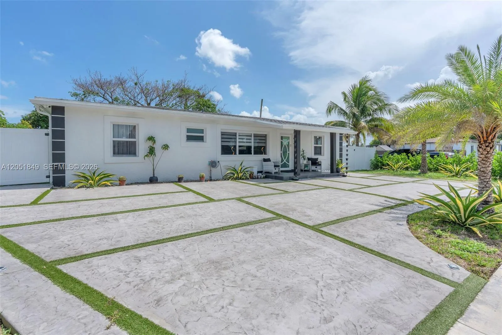 En Venta 2830 NW 156th Street, Miami Gardens, FL 33054, Miami Gardens, FL 33054