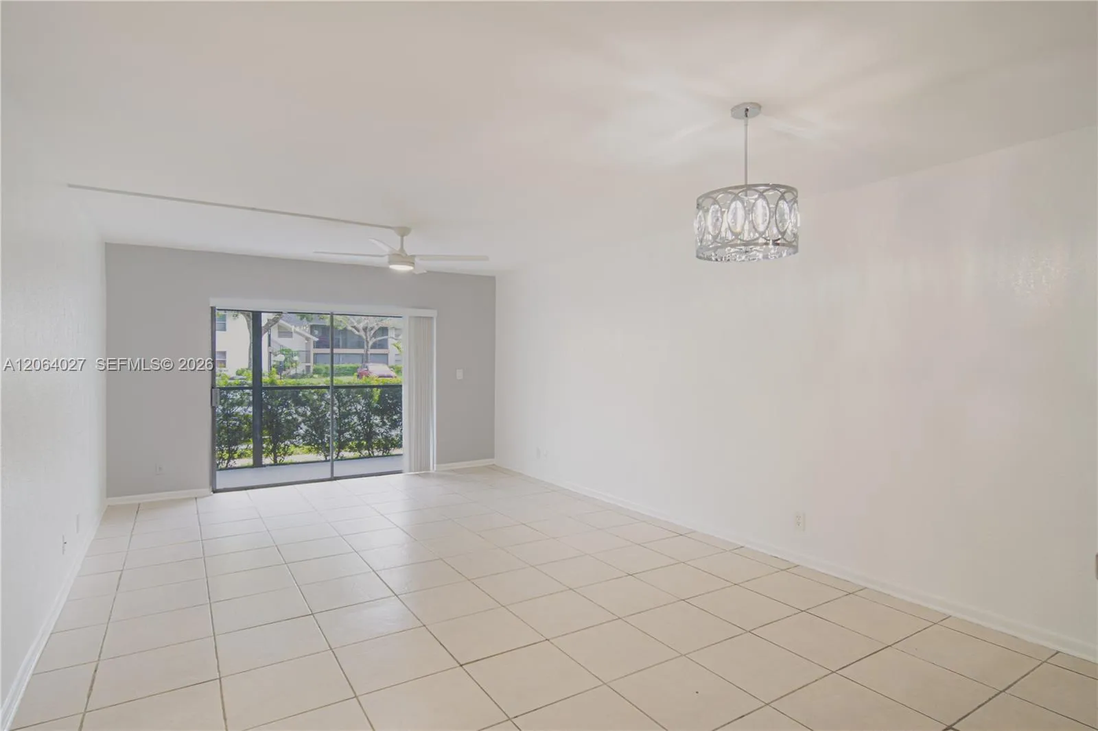 Foto de propiedad en 2830 Riverside Drive 107-3, Coral Springs, FL 33065 Coral Springs con MLS# 