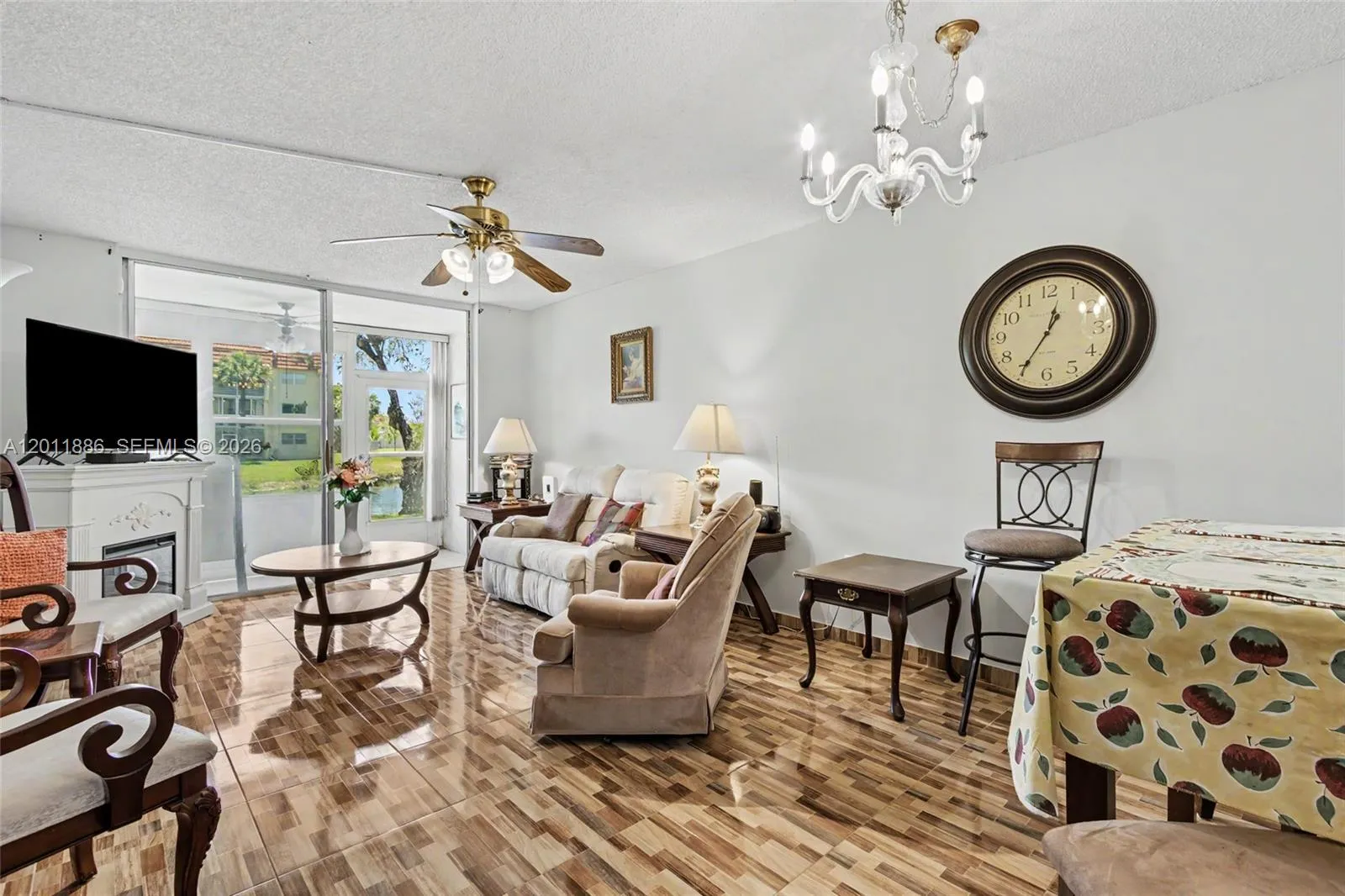 Foto de propiedad en 2831 E Sunrise Lakes Drive 105, Sunrise, FL 33322 Sunrise con MLS# 