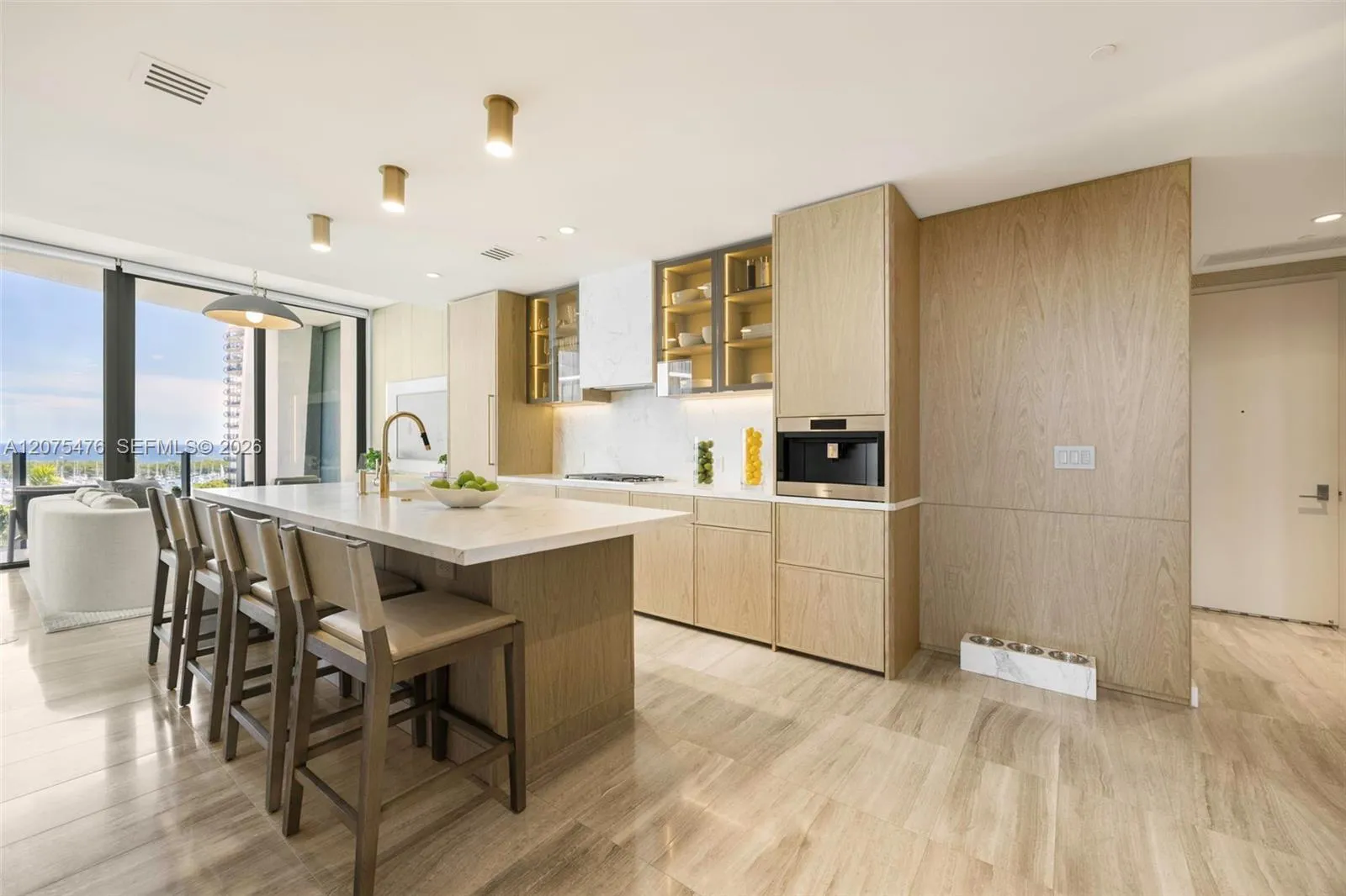 Foto de propiedad en 2831 S Bayshore Drive 804, Coconut Grove, FL 33133 Coconut Grove con MLS# 
