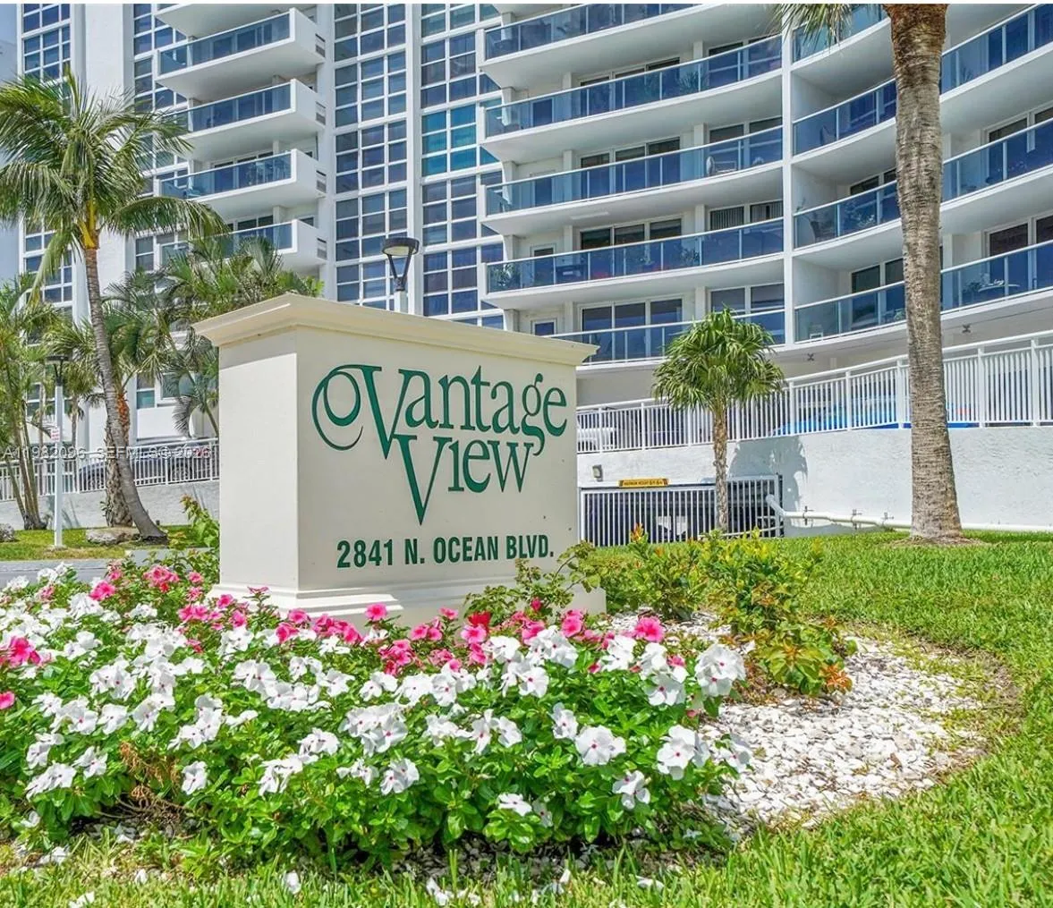Foto de propiedad en 2841 N Ocean Boulevard 1208, Fort Lauderdale, FL 33308 Fort Lauderdale con MLS# 