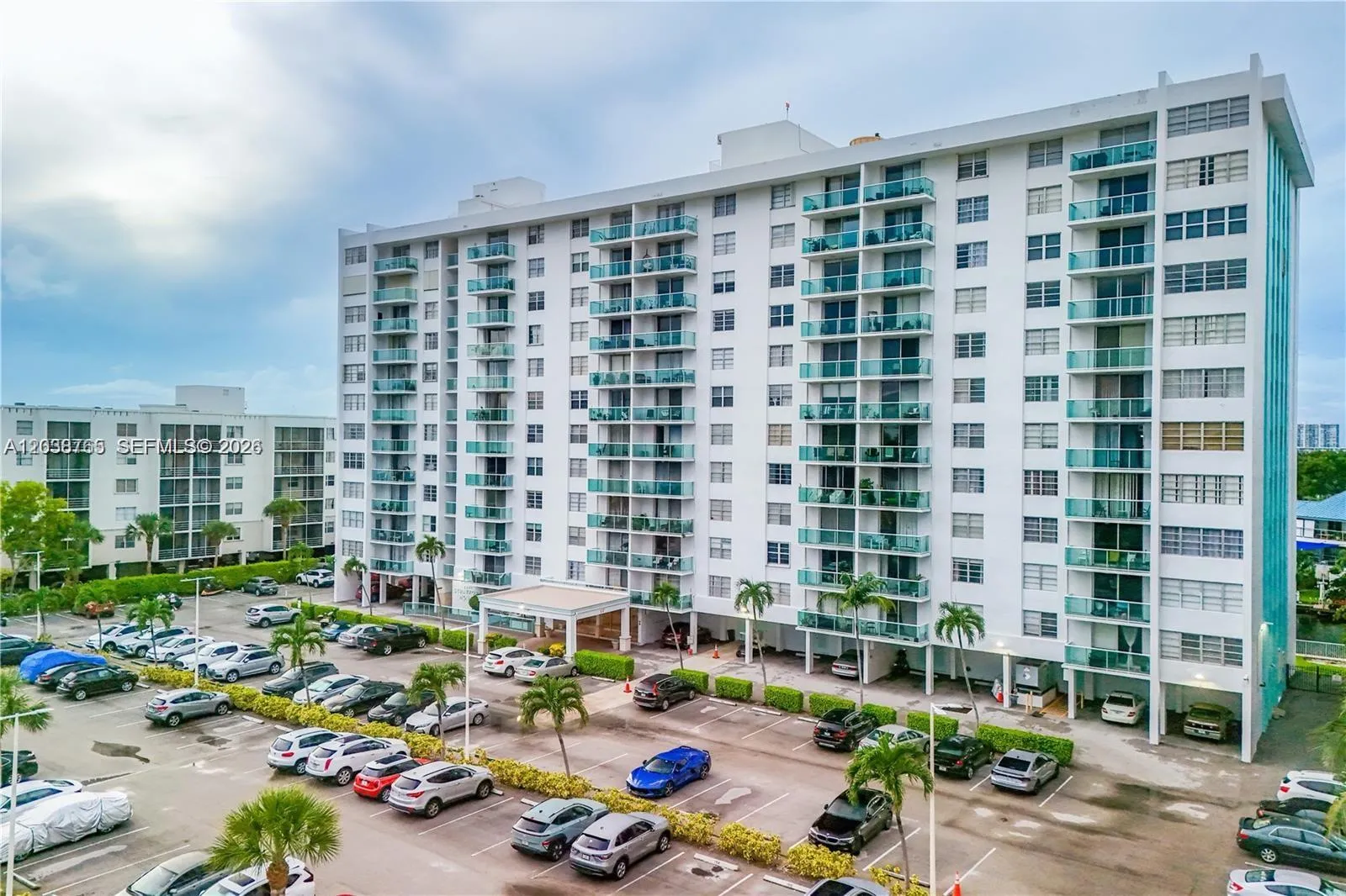 Vendido 2841 NE 163rd Street 704, North Miami Beach, FL 33160, North Miami Beach, FL 33160