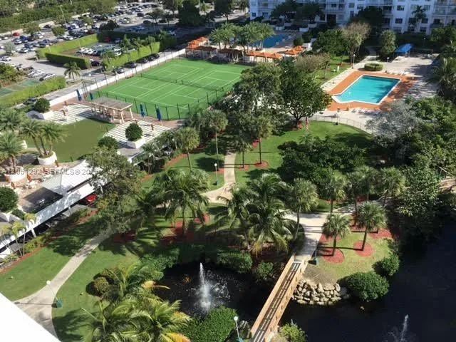 Foto de propiedad en 2851 NE 183rd Street 109E, Aventura, FL 33160 Aventura con MLS# 