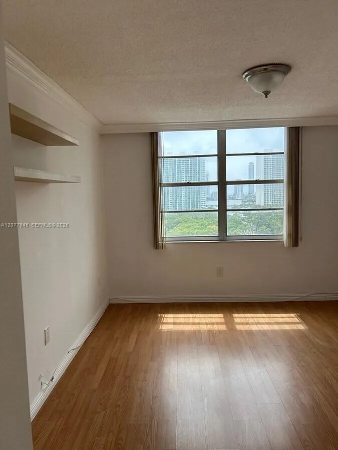 Foto de propiedad en 2851 NE 183rd Street 1507E, Aventura, FL 33160 Aventura con MLS# 