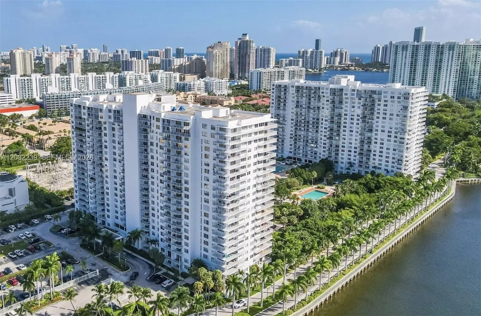 Foto de propiedad en 2851 NE 183rd Street 501E, Aventura, FL 33160 Aventura con MLS# 