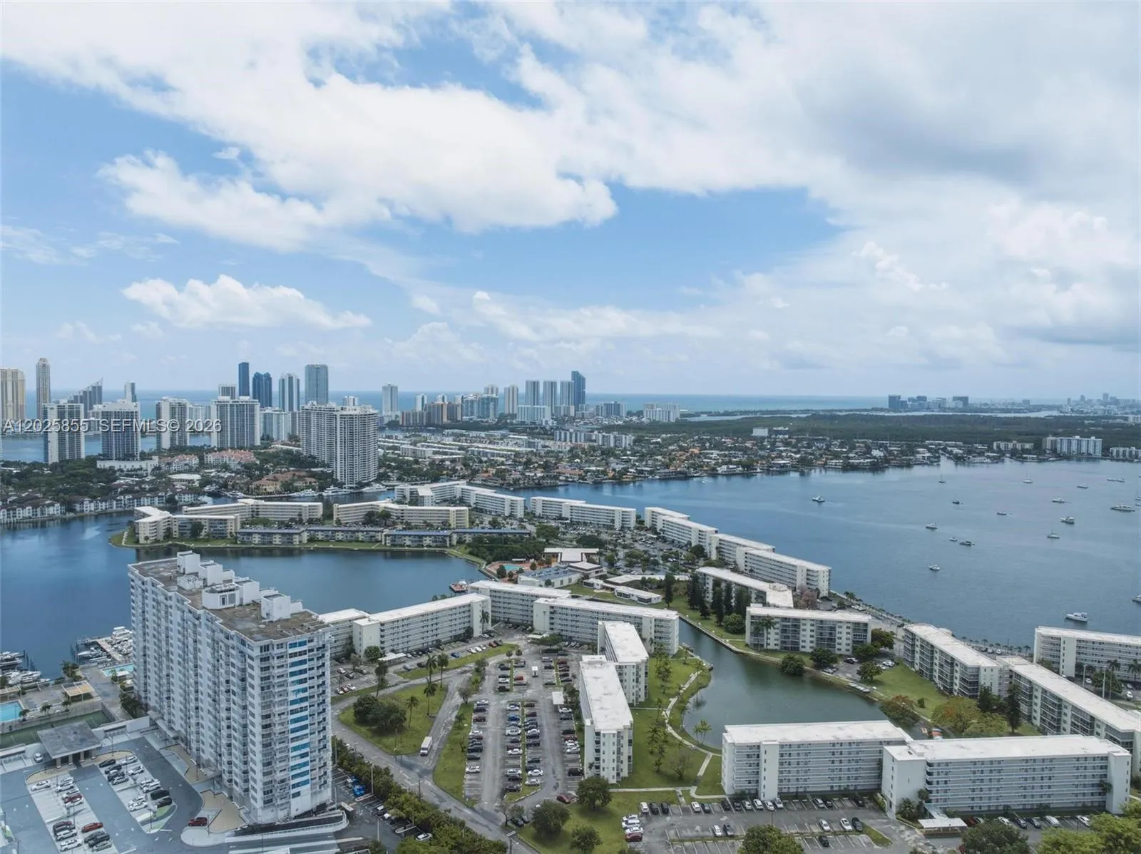 Foto de propiedad en 2855 Leonard Drive H106, Aventura, FL 33160 Aventura con MLS# 