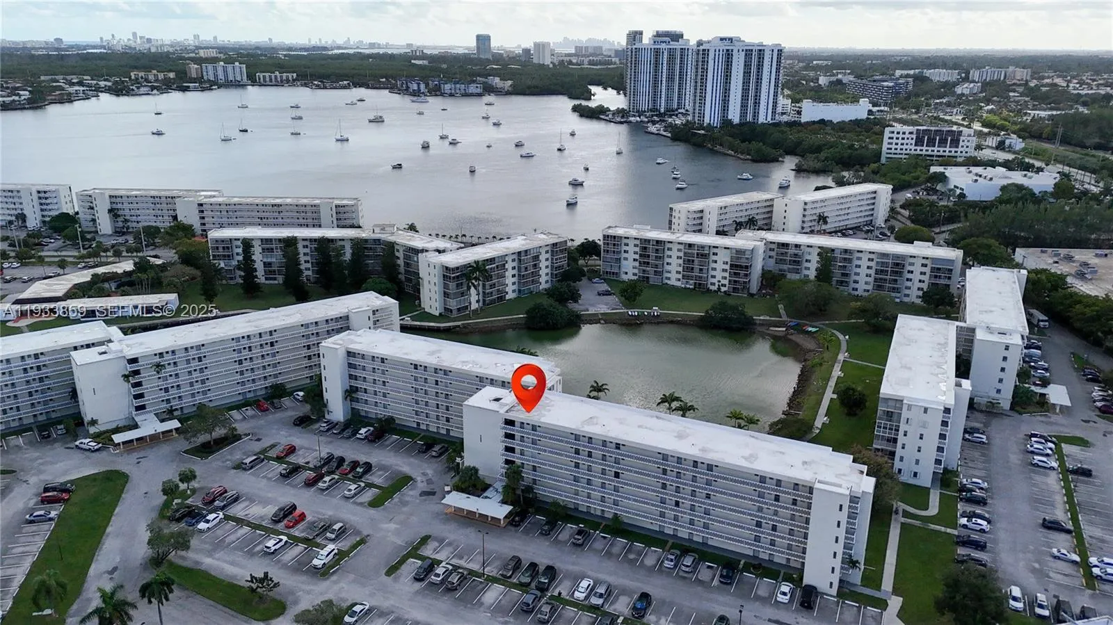 Foto de propiedad en 2855 Leonard Drive H607, Aventura, FL 33160 Aventura con MLS# 