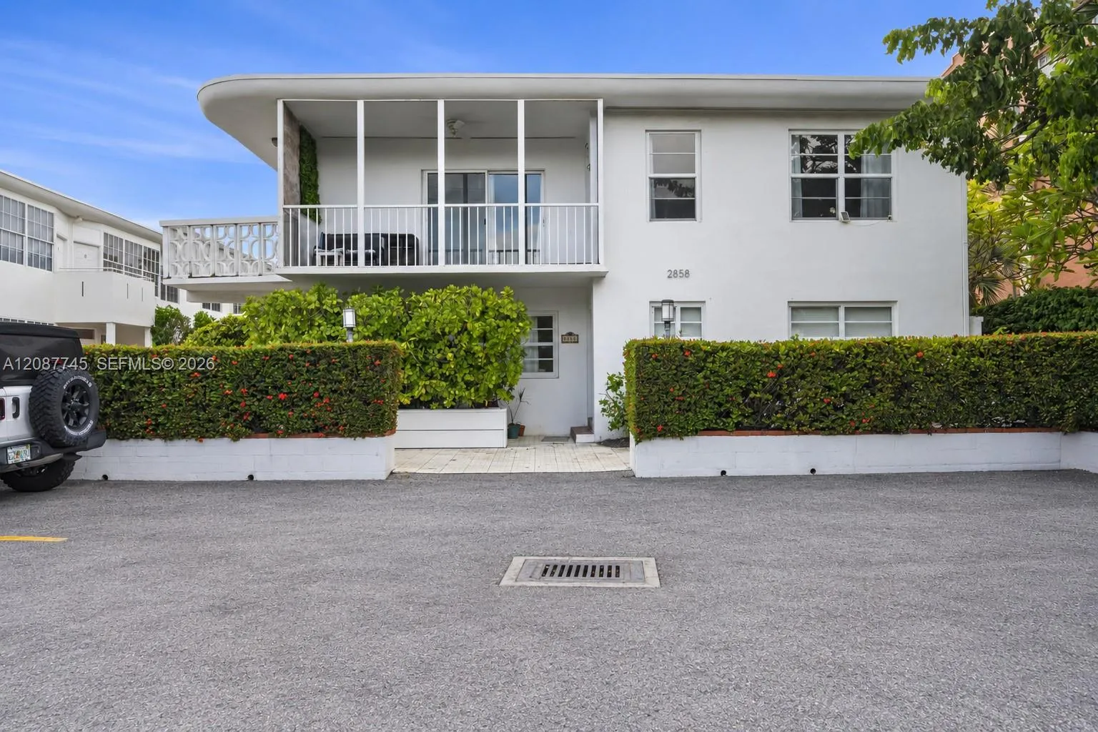 En Venta 2858 Pine Tree Drive 5, Miami Beach, FL 33140, Miami Beach, FL 33140