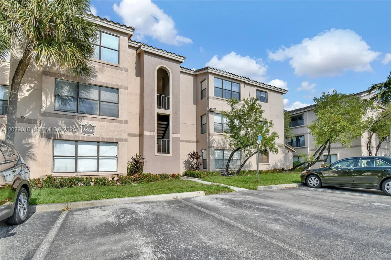 Foto de propiedad en 2866 S University Drive 5105, Davie, FL 33328 Davie con MLS# 