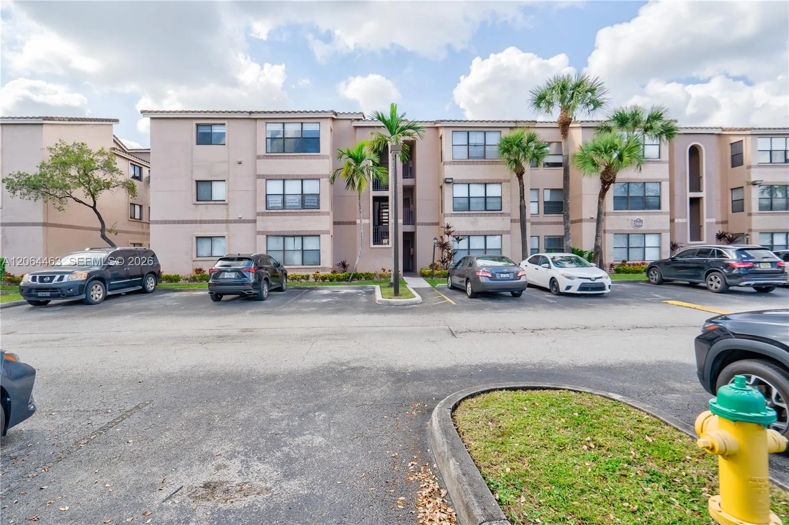 Foto de propiedad en 2866 S University Drive 5307, Davie, FL 33328 Davie con MLS# 